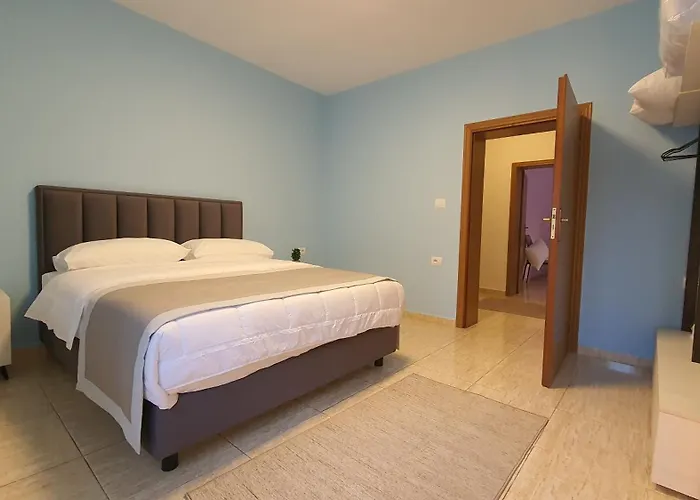 Orange House Holiday home Tirana