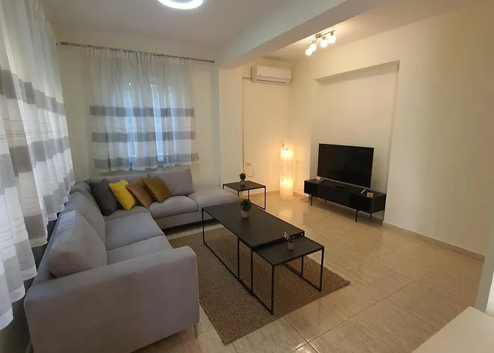 Orange House Holiday home *