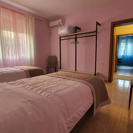 Orange House בית נופש *