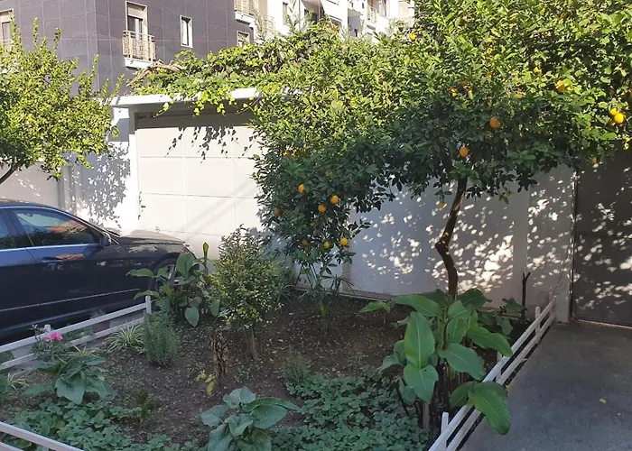 Orange House 別荘 ティラナ